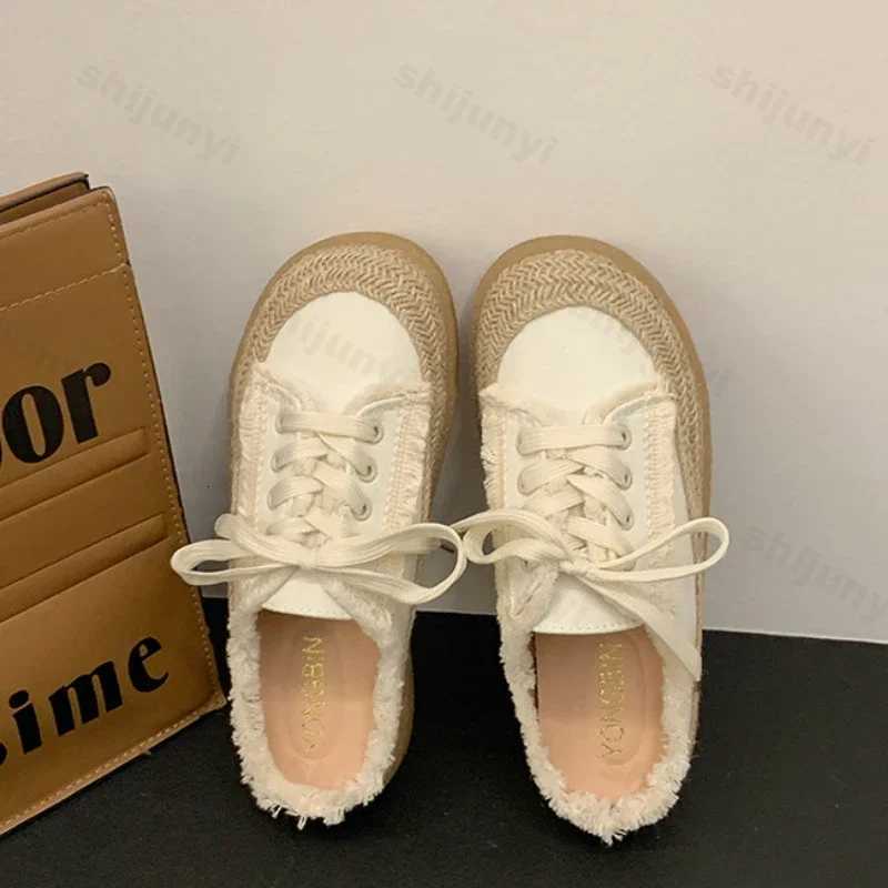 2024 Autumn New Designer Lace Up Canvas Shoes for Women Fi Casual Half Slipper Shoes Female Flat Casual Sneakers Ladies XJ250712