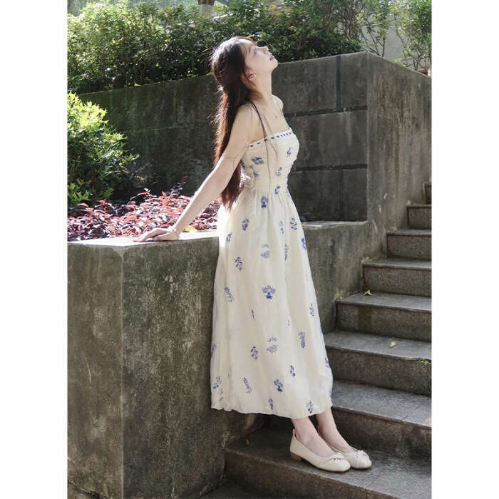 Summer New French Style First Love Gentle Temperament Blue Floral Strap Waist-Cinching A-Line Long Dress For Women B5