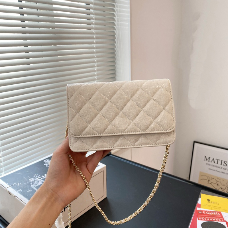 Ladies' Shoulder Bag Fashionable Flip Over Crossbody Bag Designer Luxury Chain Backpack Portable Small Square Bag