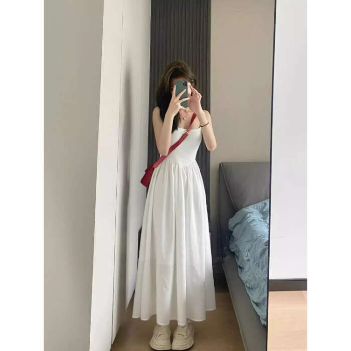 French Pure Desire Hepburn Style Black Strap For Women Summer Design Sense Niche Casual Waist-Cinching Long Dress B5