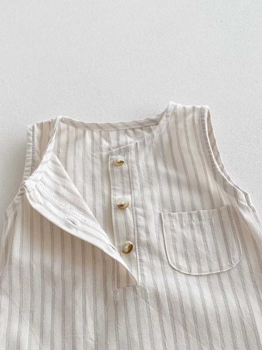 Korean Sle Newborn Bodysuit Striped Sleeveless Baby Romper with Hat Two Piece 0-24 Months Infant Onesie XJ250712