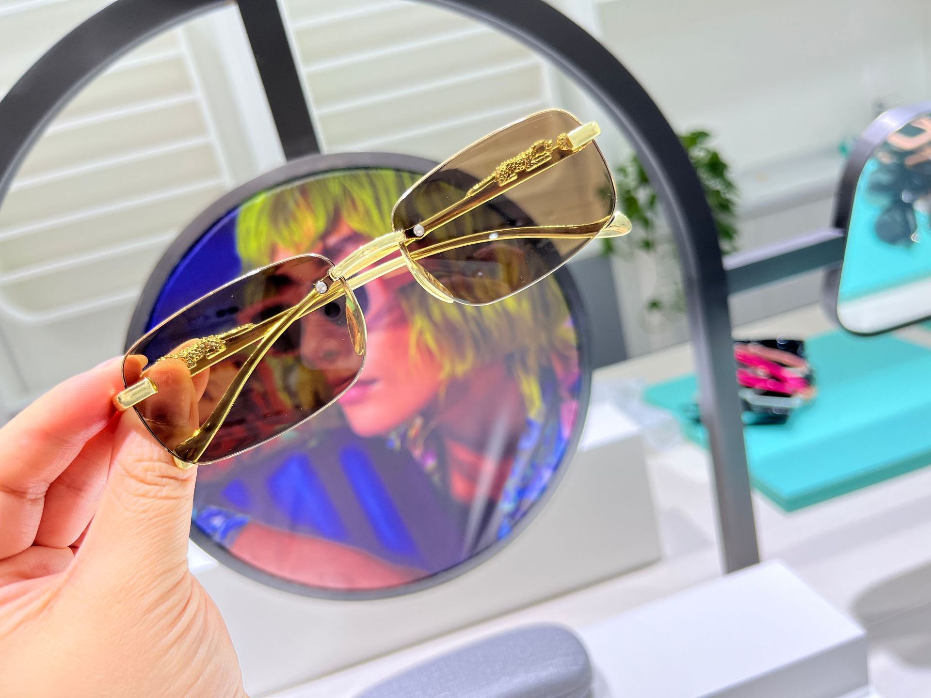 Designer Luxury Glasses, Frameless Sunglasses, Suitable For Both Men And Women, Small Square Sunglasses, Street Style Trendy UV Protection Glasses