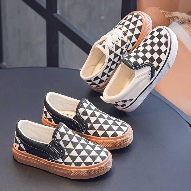 Childrens Canvas Shoes Boys Shoes Plaid Plate Shoes Spring and Summer New Girls Shoes Baby Casual Shoes Childrens ShoesXJ250712