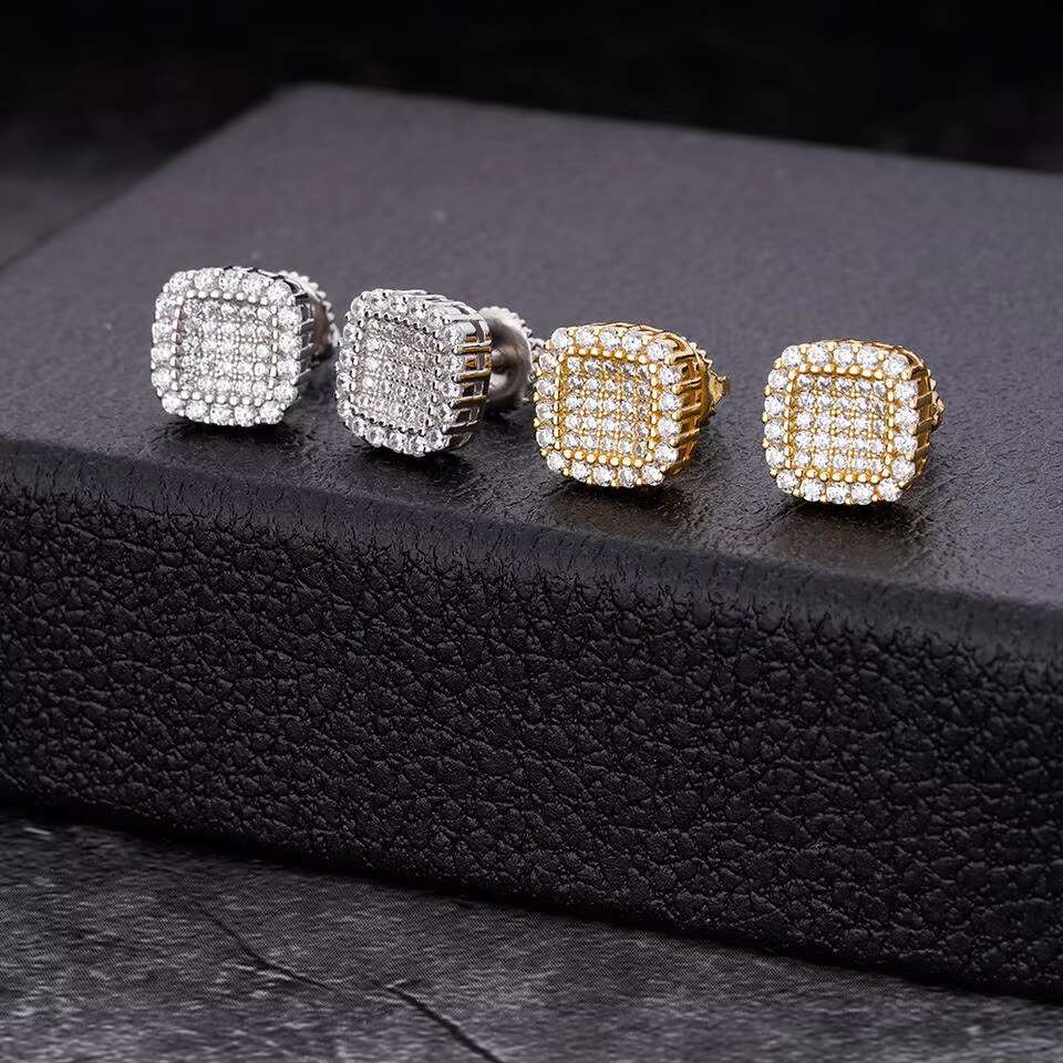 Sophisticated Mens' 1/5ct Round Brilliant Cut Gemstone Hoop Pendant Necklace