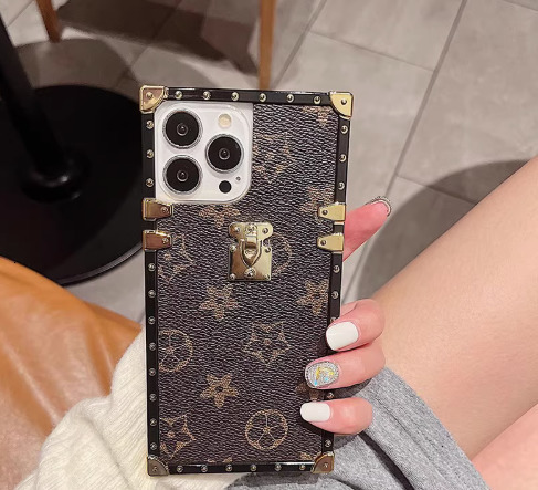 Leather Phone Case for iPhone Android Full Protection Unisex Square Bumper European and American Style Luxury Fashion Anti-Scratch 250712