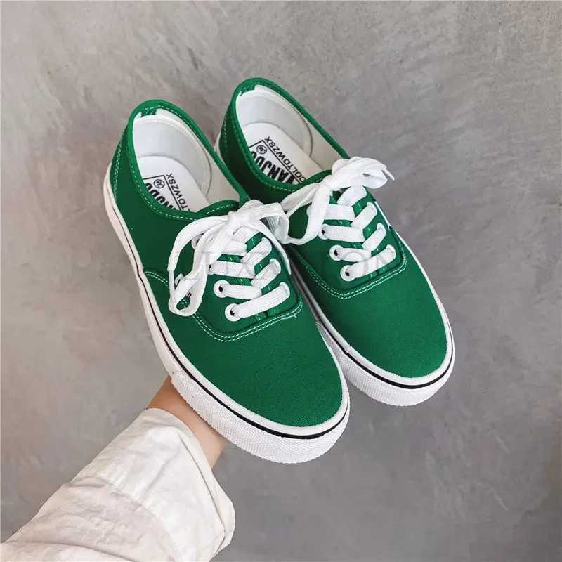 2023 Casual Flats Canvas Sneakers Women Outdoor Solid Color Shallow Sports Shoes Tennis Female Streetwear Lace Up Vulcanize Shoes XJ250712