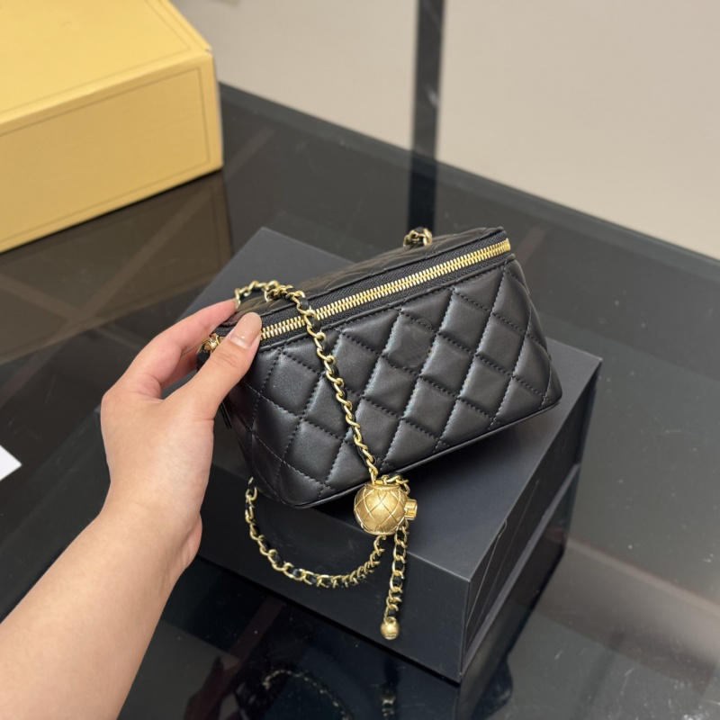 Single Shoulder Makeup Bag Women's Crossbody Bag Designer Solid Color Luxury Chain Bag With Zipper Opening
