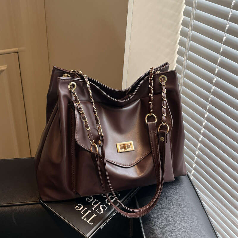 Large Capacity for Women 2025 Winter New Casual Chain Shoulder Crossbody Simple Commuting Tote Bag