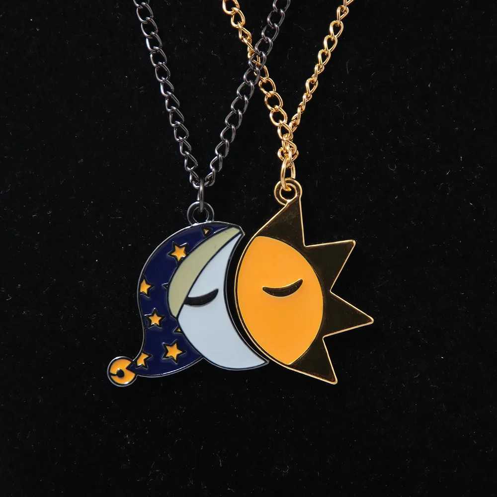 2pcs Couple Sun and Moon Splicing Necklace Good Night Expression Pendant Necklace Valentines Day for Men Wen Jewelry Accessories W250712
