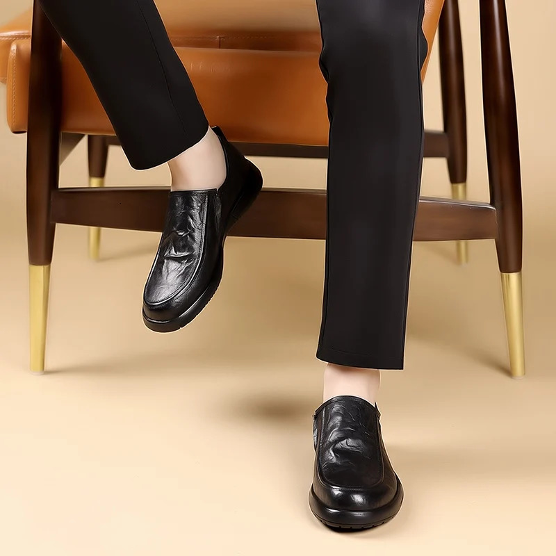 Classic Mens Leather Loafers Slip-On Male Driving Shoes Comfortable Casual Moccasins for Men Breathable Male Dress Flats 250708