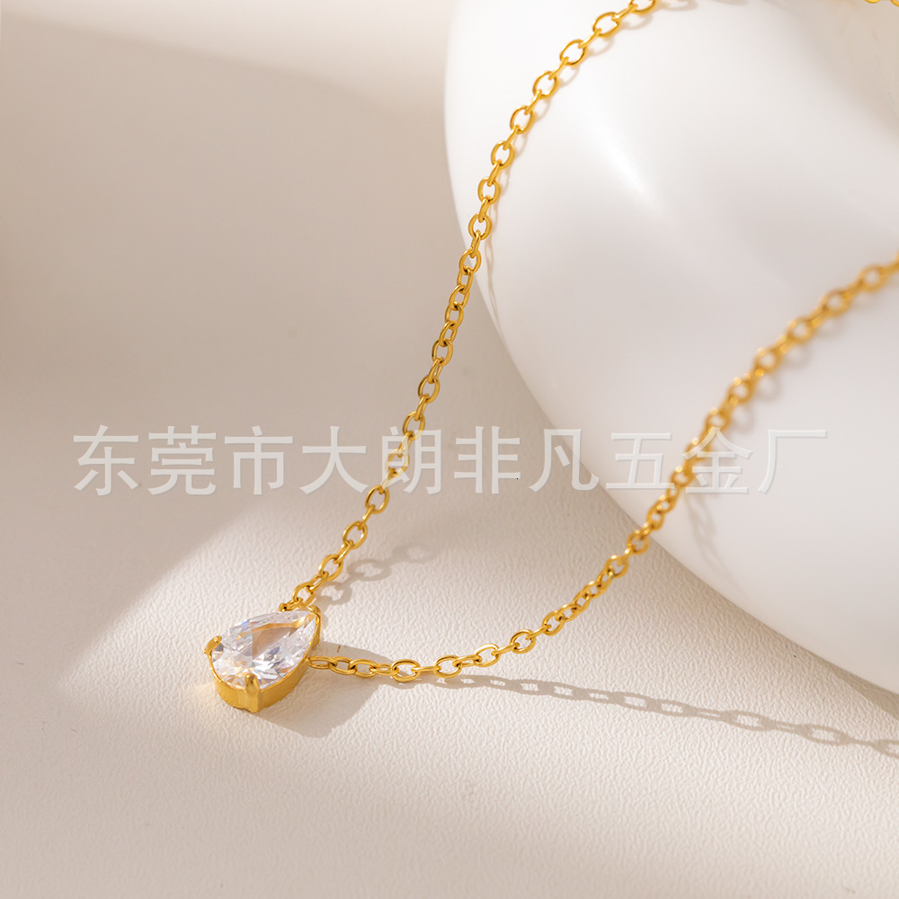Luxury Jewelry Designer Jewelry Cross-border Hot-selling Custom Fashion Zircon Necklace Titanium Steel Custom Women's Accessories Female Pendant 