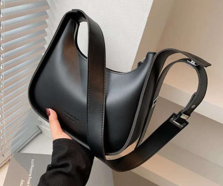 Designer Bags luxury bag Yogodlns Vintage Half-Moon Shoulder For Women Soft Leather Underarm New Crossbody Handbag Brands Armpit Bag