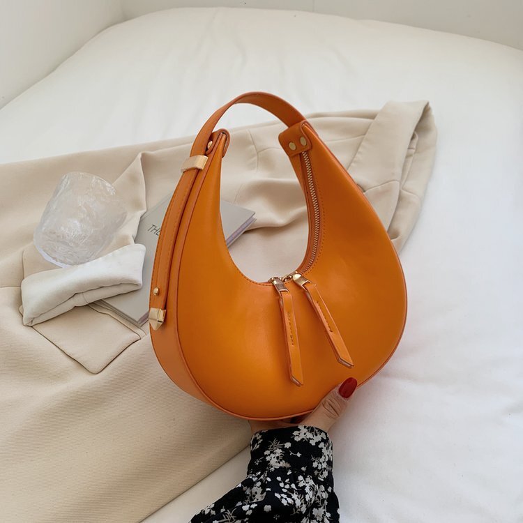 Free Shipping Designer Bag 2025 Retro Luxury Bag Handbag For Women Chain Small Bag Single Shoulder Baguette Underarm Bag Textured Elegant Women's