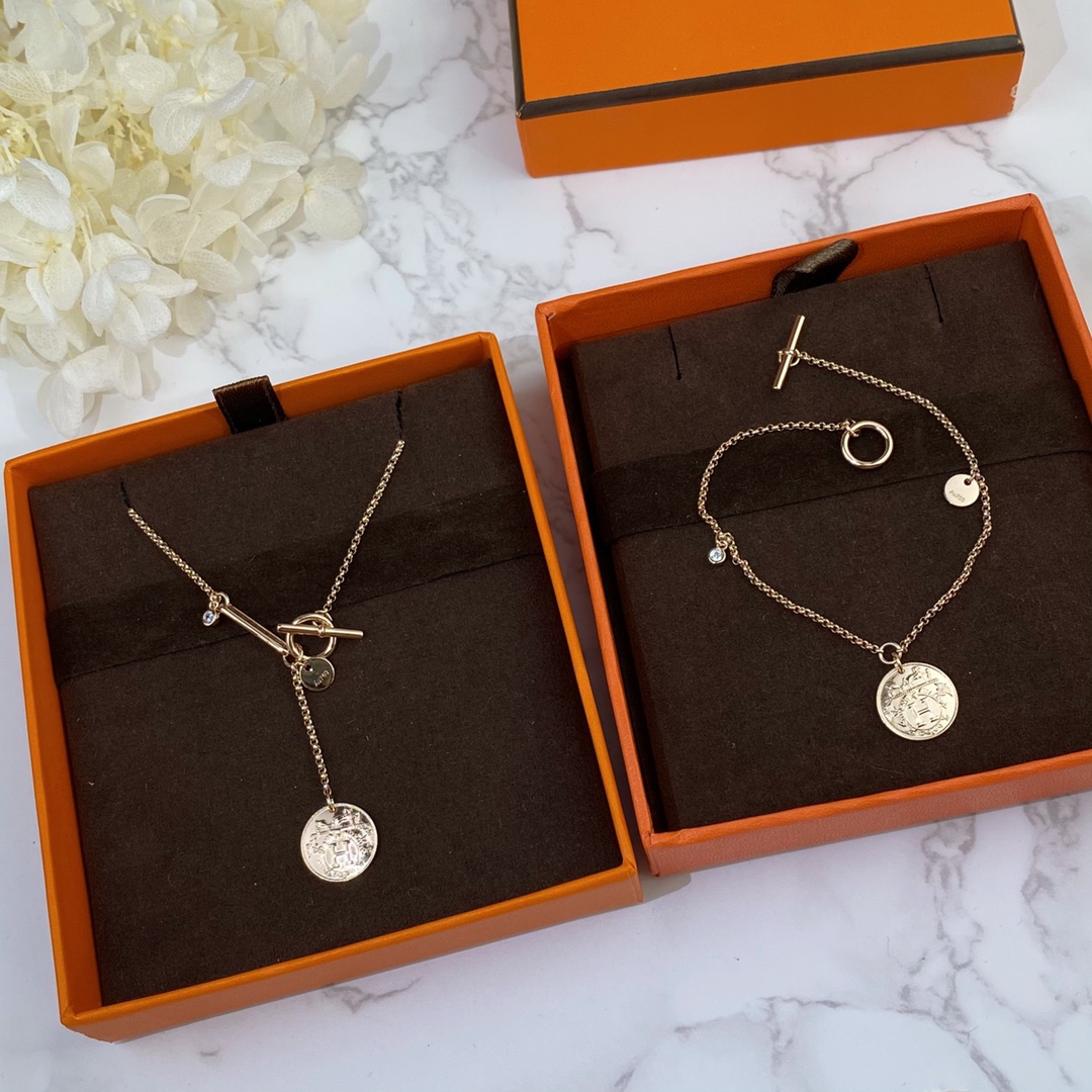 Top Bracelets Women… - image