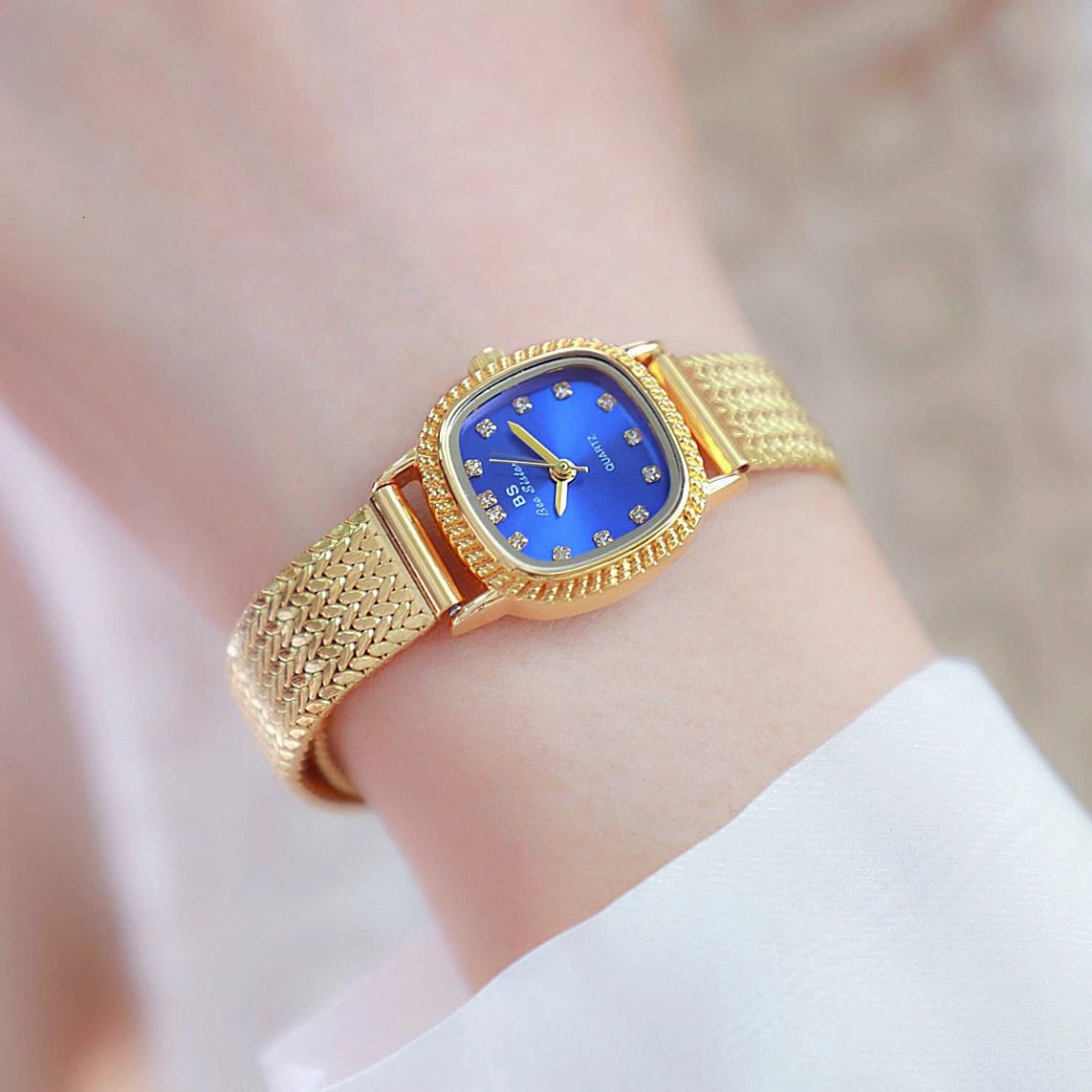 Womens Watches Golden Vintage Watch Stainless Steel Wheat Strap Minimalist Quartz Wristwatch For Women 250712