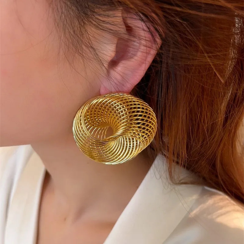 Copper Alloy Filigree Stud Earring Arrival Exaggerated Earring Metal Wire Birds Nest Stud Earring for Women 250711