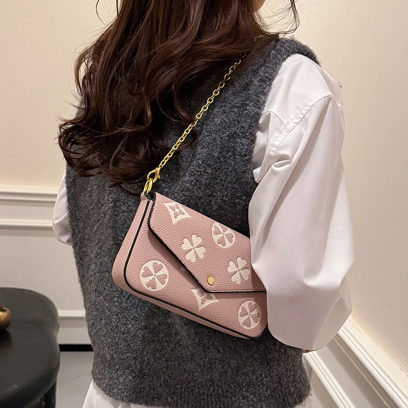 Free Shipping Designer Bag Trendy Printed Handbag Luxury Bag 2025 Winter New Women's Bag Versatile Crossbody Bag High-end Fashion Small Square Ba