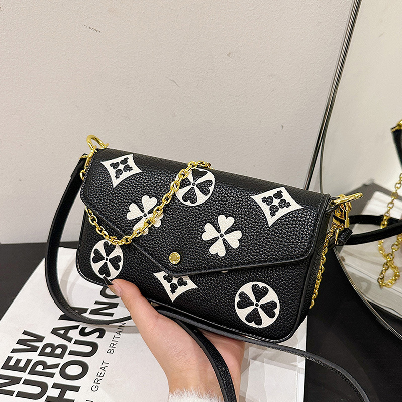 Free Shipping Designer Bag Trendy Printed Handbag Luxury Bag 2025 Winter New Women's Bag Versatile Crossbody Bag High-end Fashion Small Square Ba