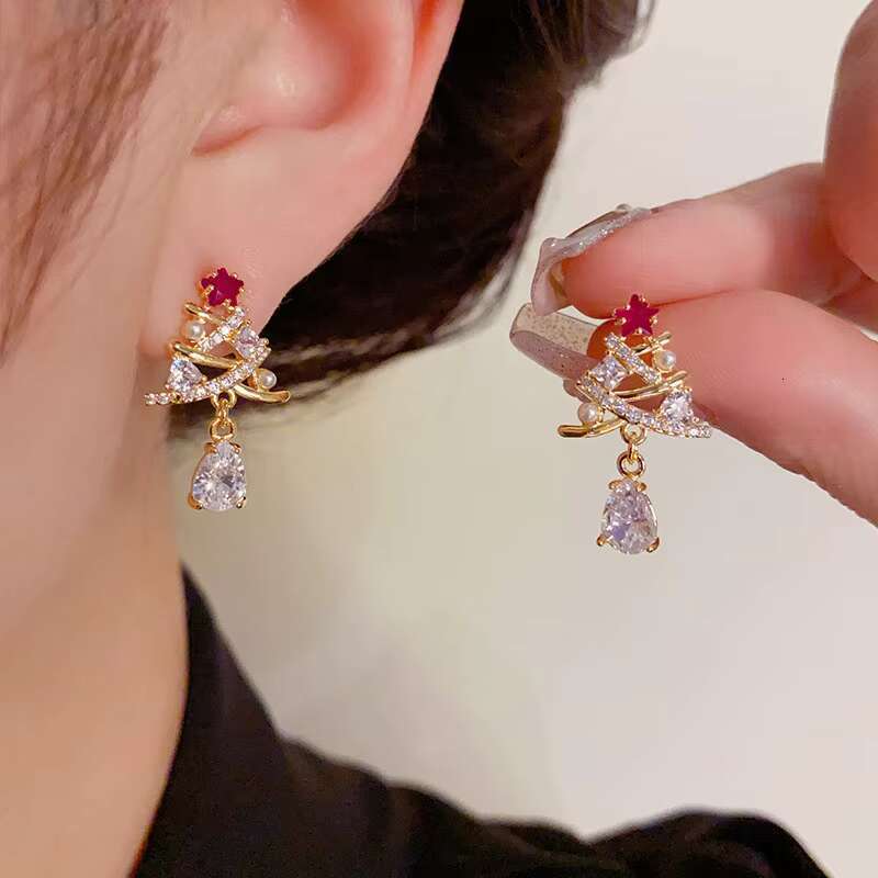 Exquisite Christmas Tree Design Red/Green Cubic Zirconia Pearl Earring for Women Trend Party Gold Plated CZ Stud Earrings