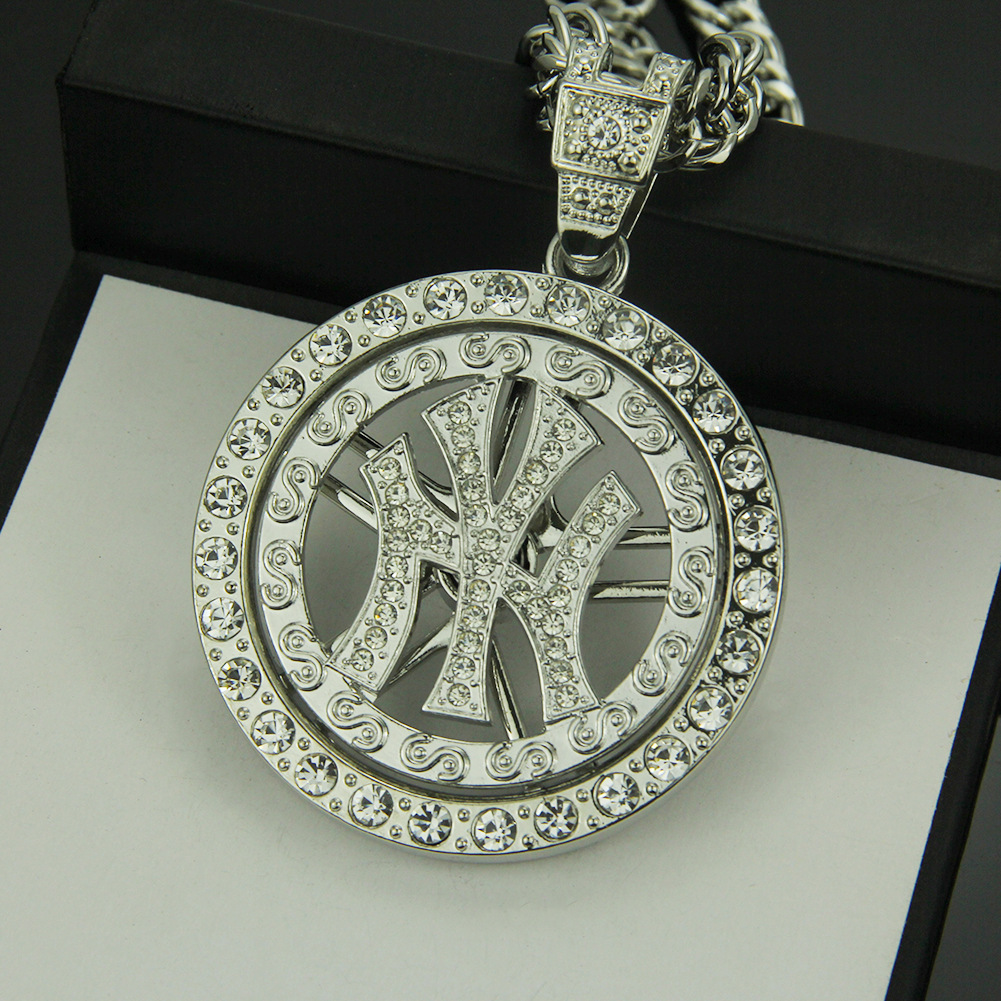 Luxury Jewelry Designer Jewelry European And American Style Personality Round Symbol Logo Gold Inlaid Diamond Necklace Men's Long Hip Hop Turntab