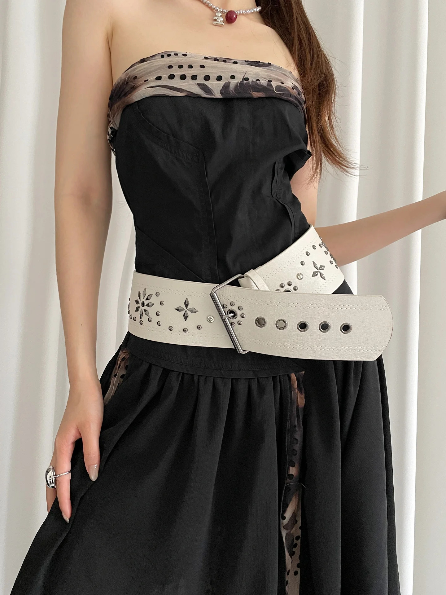 Niche Sense Y2k Rivet Wide Waist Belt For Women American Punk Style With Skirt Jeans With Waist Belt Decoration 250711