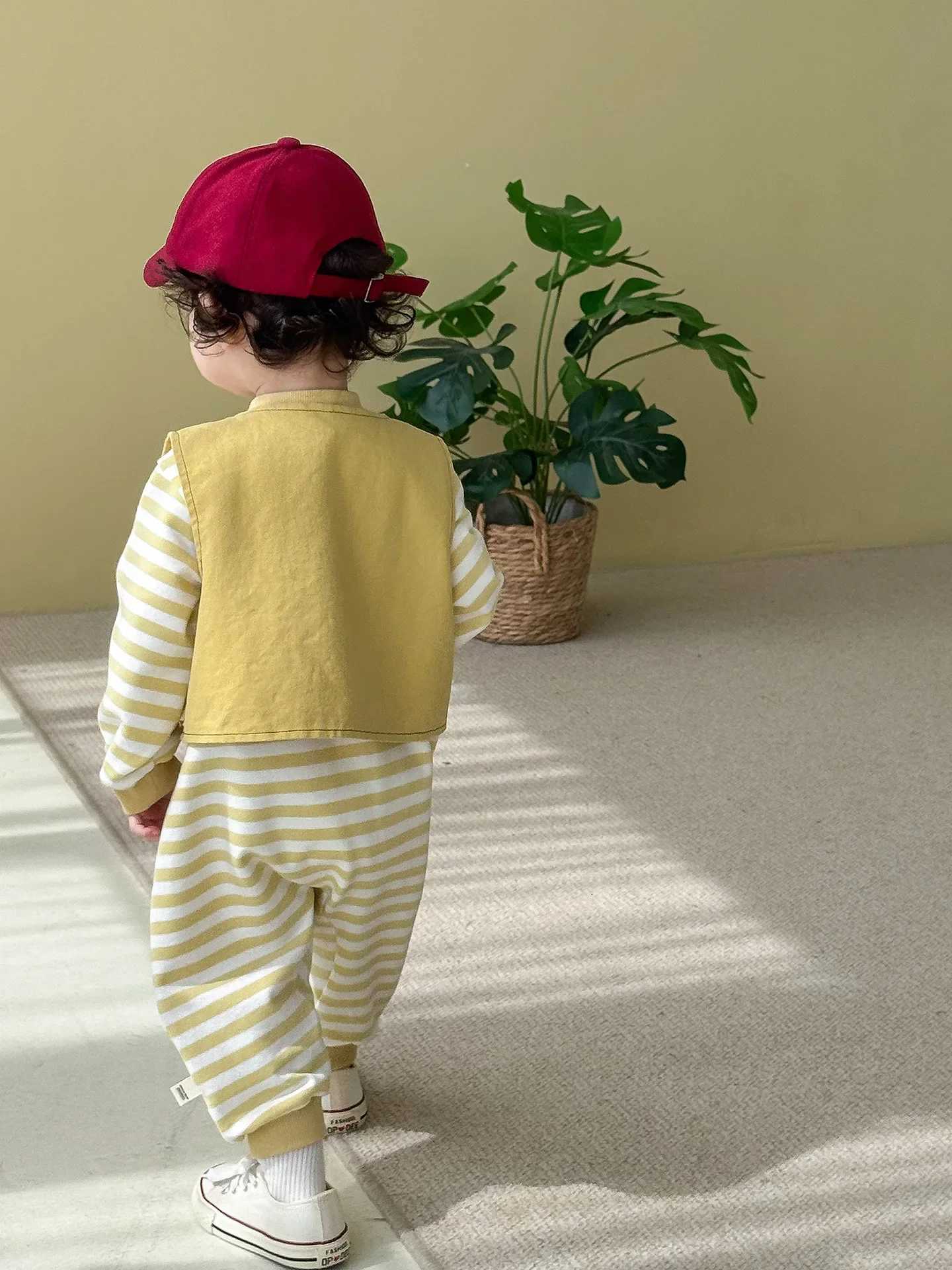 2025 Autumn Cotton Spandex Soft Breathable Baby Clothes Set Korean STYle Vest Striped Romper 2-Piece Outfit Z250712