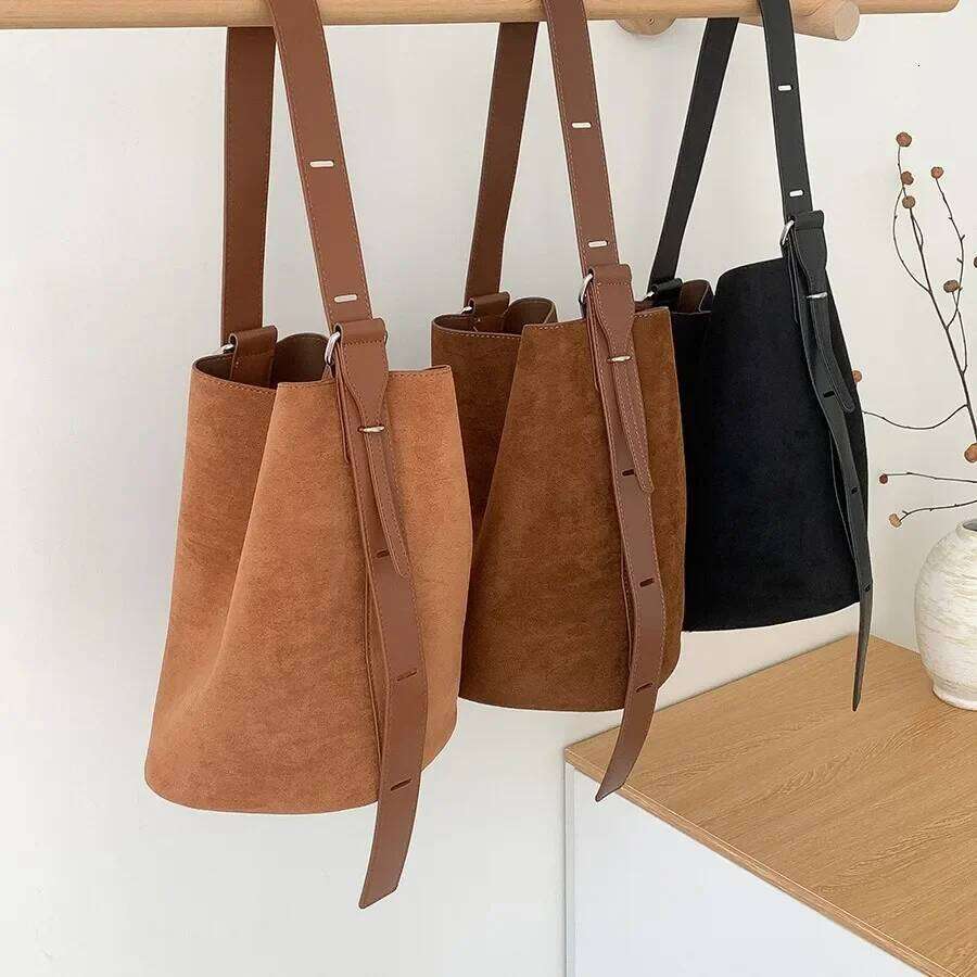 Fashion Wide Strap Crossbody Bags For Women Handbag Big Capacity Designer Faux Suede Female Bucket Shoulder Bag Brown