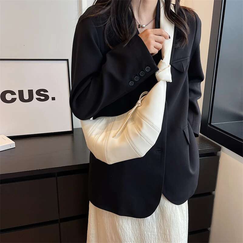 Croissant Shoulder Bags For Women Soft PU Leather Solid Color Crescent Cross Body Bag Latest Designer Handbags