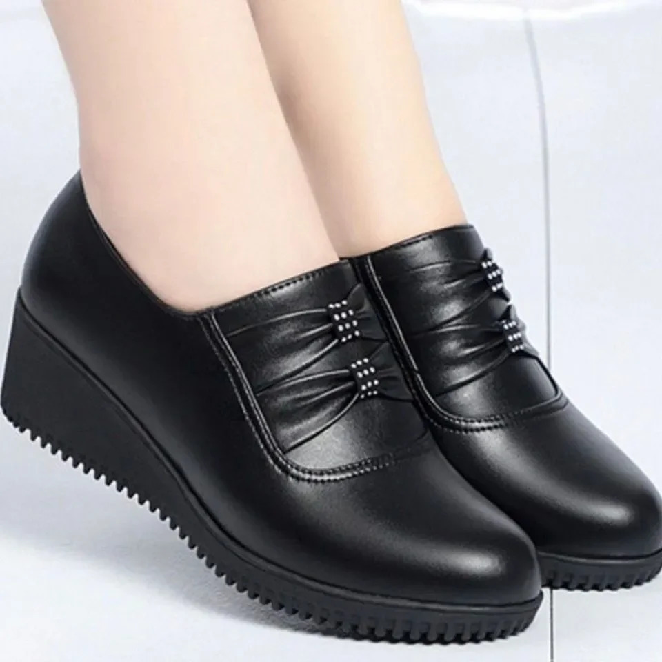 Cresfimix sapatos femininas women cute black wedge heel pumps lady classic round toe el work comfort heel shoes zapatos ab190 250707