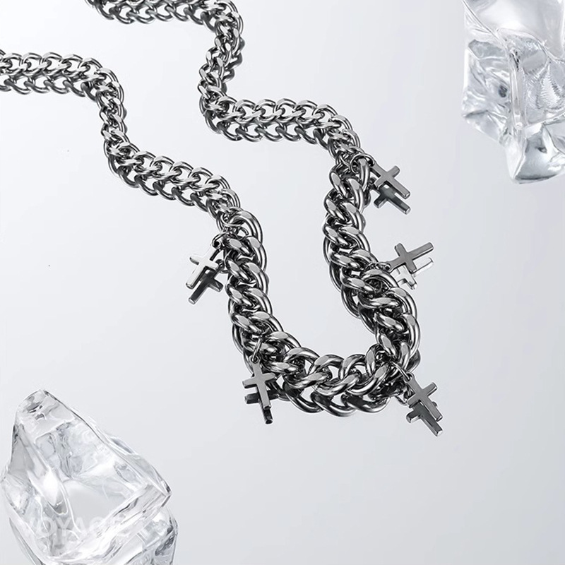 Luxury Jewelry Designer Jewelry European And American Cross-border Hip-hop Niche Chain Cross Necklace Men's Light Luxury Fashion Accessories Whol