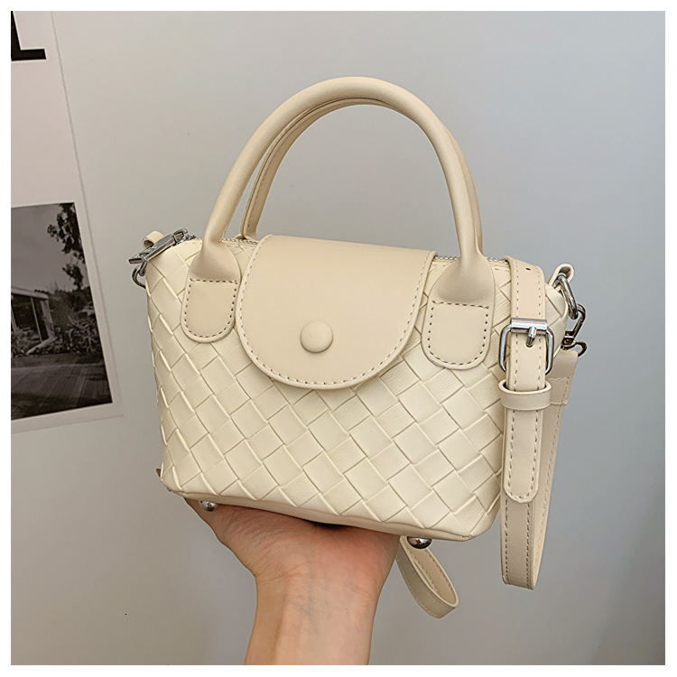 Luxury Brand Designer Bag Early Autumn New Imitation Woven Women's Bag Dumpling Bag High-Quality Texture Handbag Versatile Shoulder Crossbody Bag