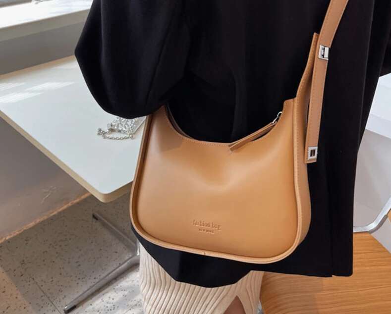 Designer Bags luxury bag Yogodlns Vintage Half-Moon Shoulder For Women Soft Leather Underarm New Crossbody Handbag Brands Armpit Bag