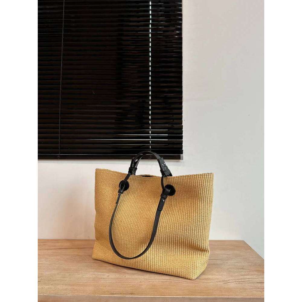 New Style Straw Woven Color Block Patchwork Basket Large Capacity Handwoven Women's Fashion Beach Vacation Bag