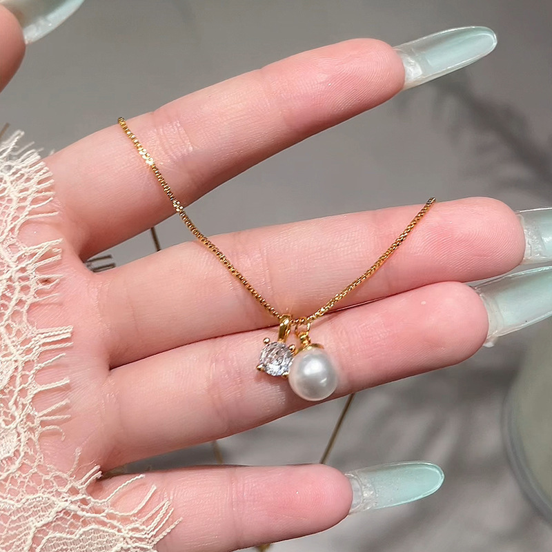 Luxury Jewelry Designer Jewelry Korean Version Sparkling Zircon Imitation Pearl Necklace Jewelry For Women Simple Niche High-end Versatile Internet Ce