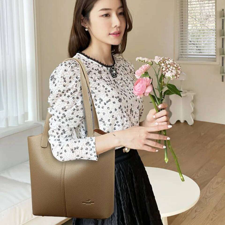 Genuine Brand Soft Leather Shoulder For Women Casual Tote Bag Female Solid Color Purse Simple Design Handbag Commuting Sac