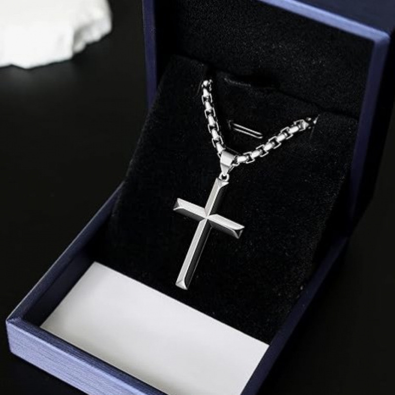 Luxury Jewelry Designer Jewelry European And American Cross-border Classic Retro Cross Necklace Chain Horsebit Chain Clavicle Chain Hip-hop Trendy