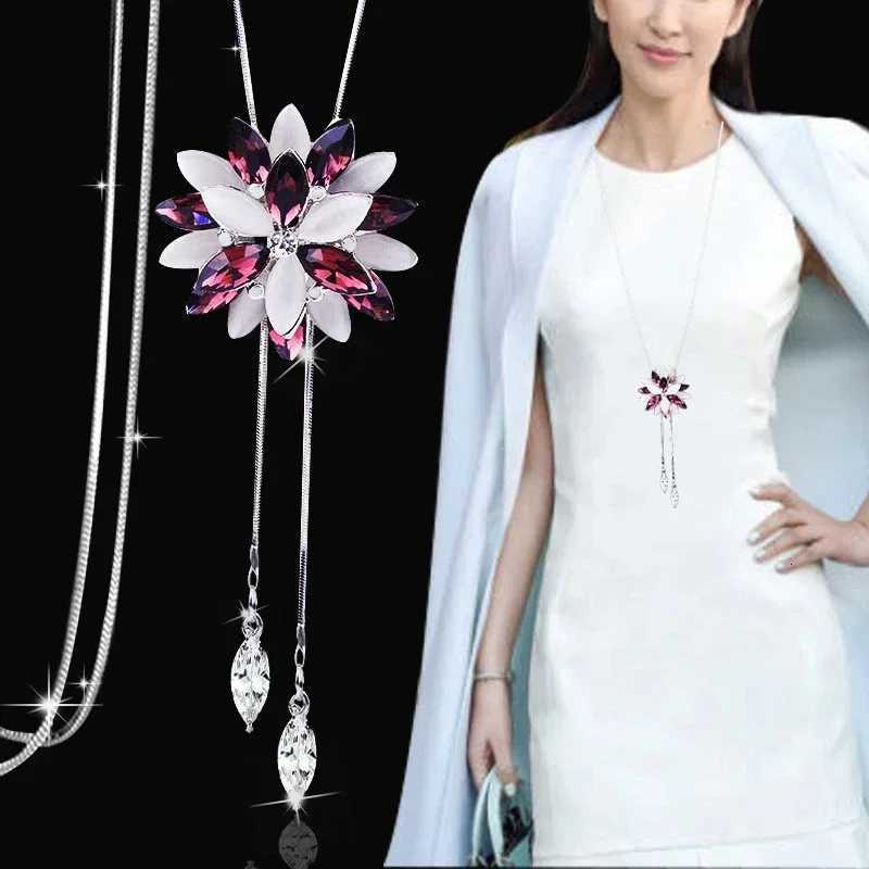 Snowe Zircon Long Necklace Sweater Chain Fine Metal Cute Crystal Rhinestone Opal Flower Pendant Necklaces Adjustable W250712