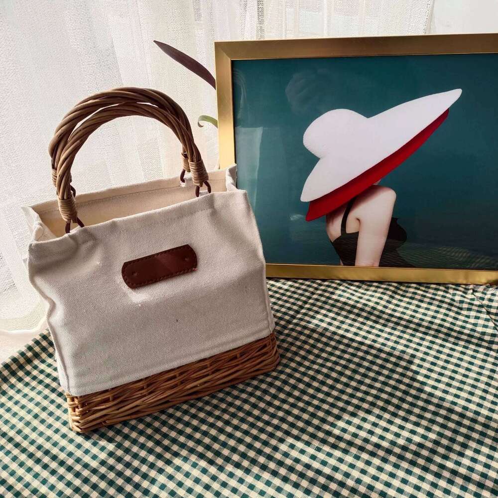 Handmade Straw Canvas Splicing Shoulder Woven Crossbody Rattan Portable Holiday Handbag Bucket Bag Female Summer