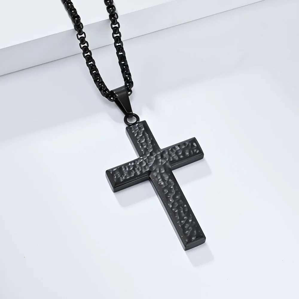 Irregar Hand-hammered Titanium Steel Cross Necklace Simple Niche Men And Women Wear Matching Pendant W250712