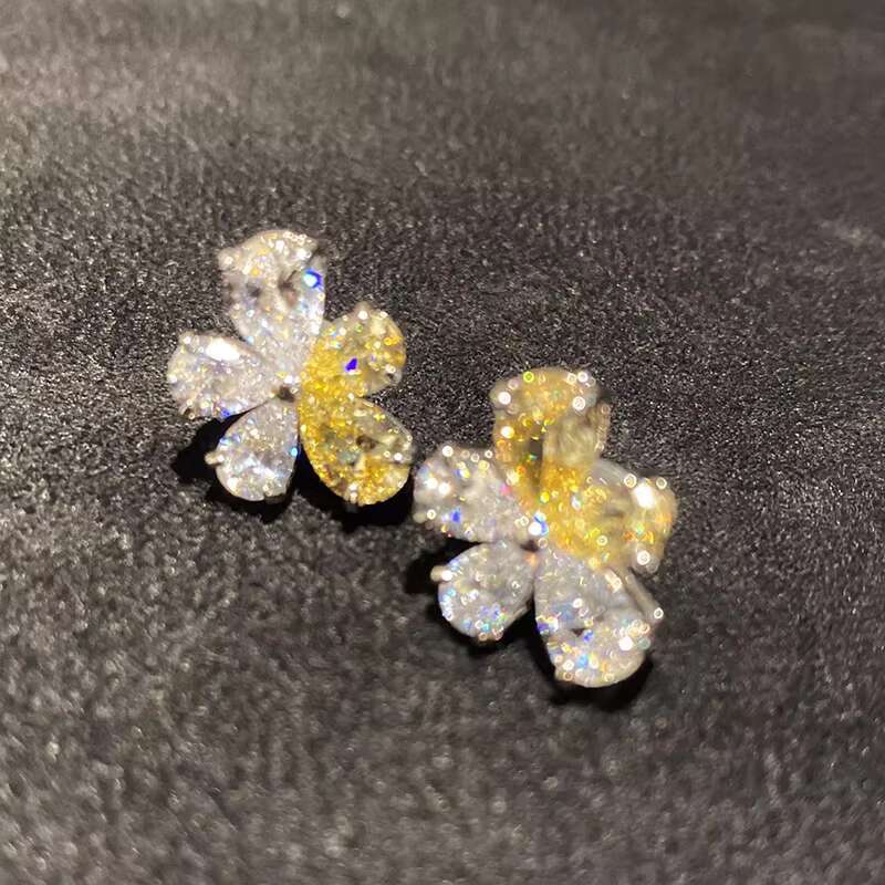 Fashion Flowers Design White/Yellow Crystal Cubic Zirconia Earrings for Trendy Wedding Silver Plated Stud Earrings Women