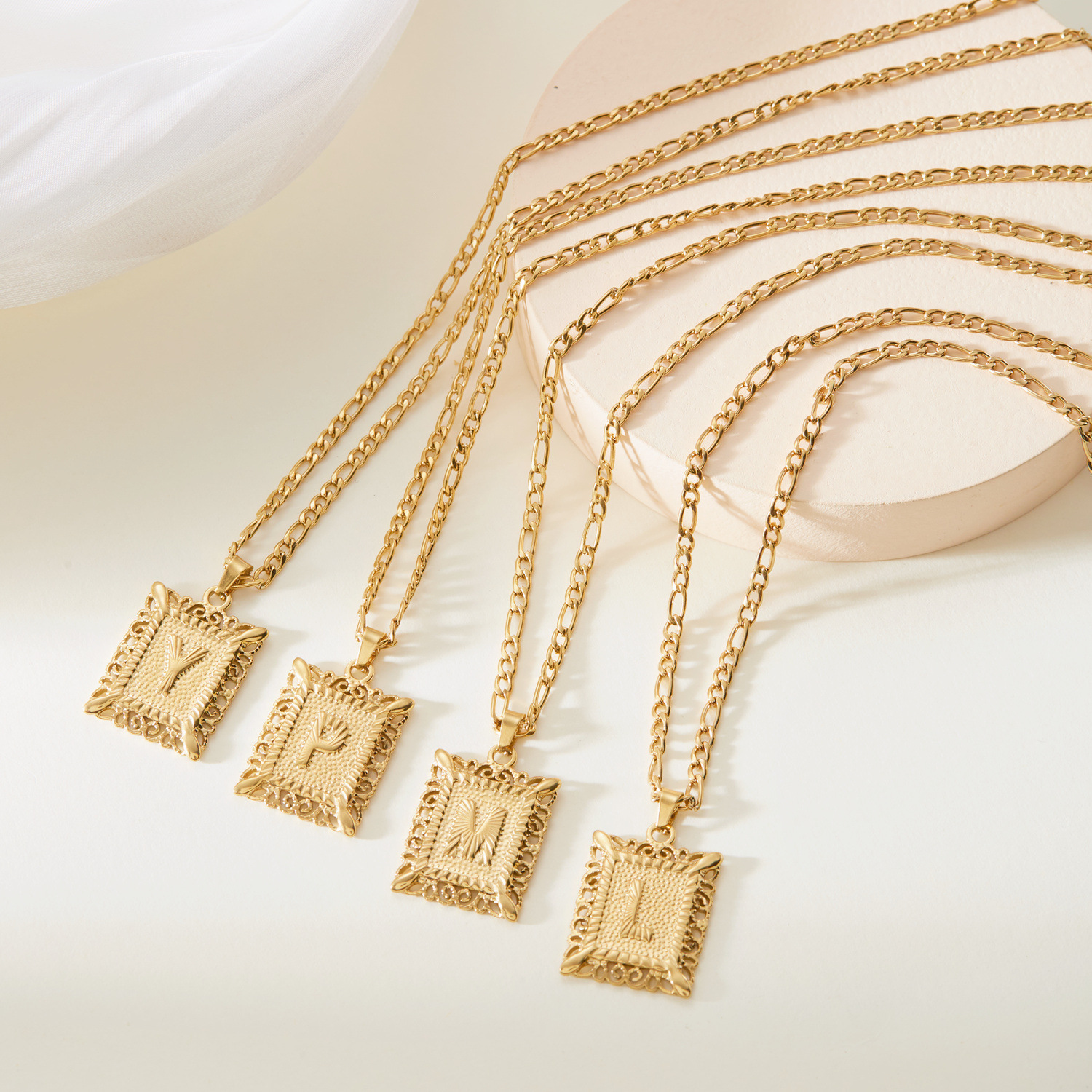 Luxury Jewelry Designer Jewelry Cross-border Fashion New Letter Necklace Creative Versatile Gold 26 Letter Square Stainless Steel NK Chain Necklace Wh