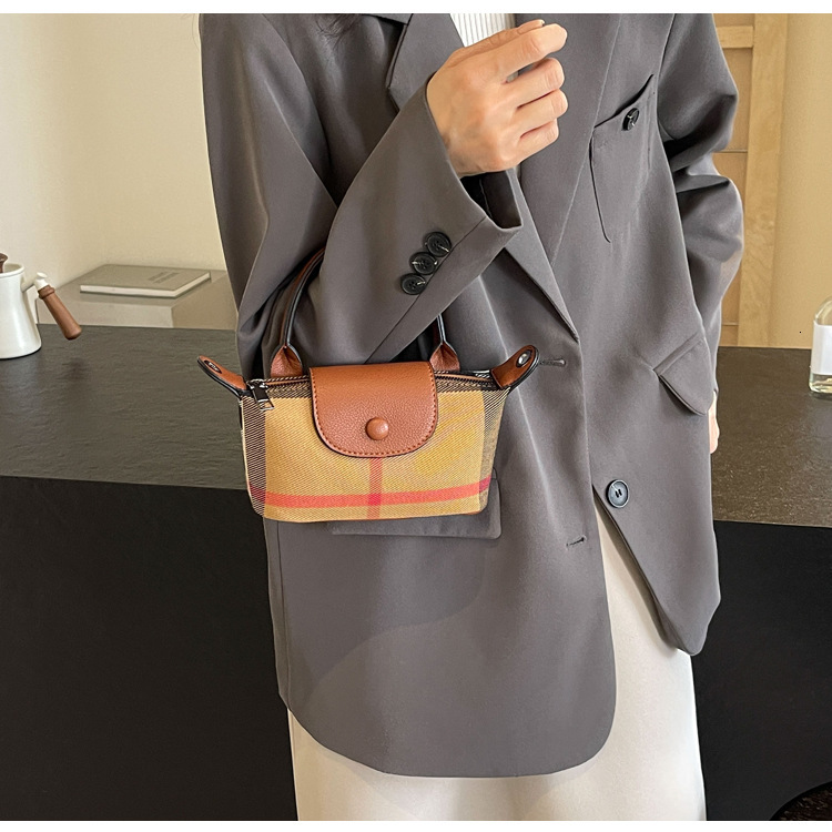 Luxury Brand Designer Bag 2024 Fashion Mini Square Bag New Casual Shoulder Underarm Bag Retro Plaid Handbag Crossbody Bag