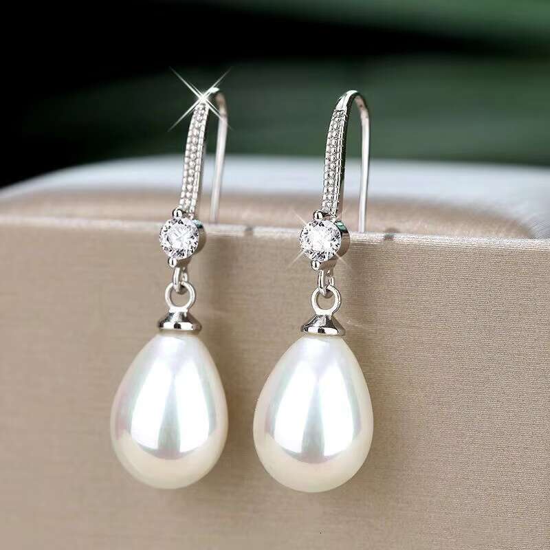 Hot Selling Exquisite Creative French Sweet Silver Plating Brass Round Tear Drop Pearl Wedding Bridal Earrings