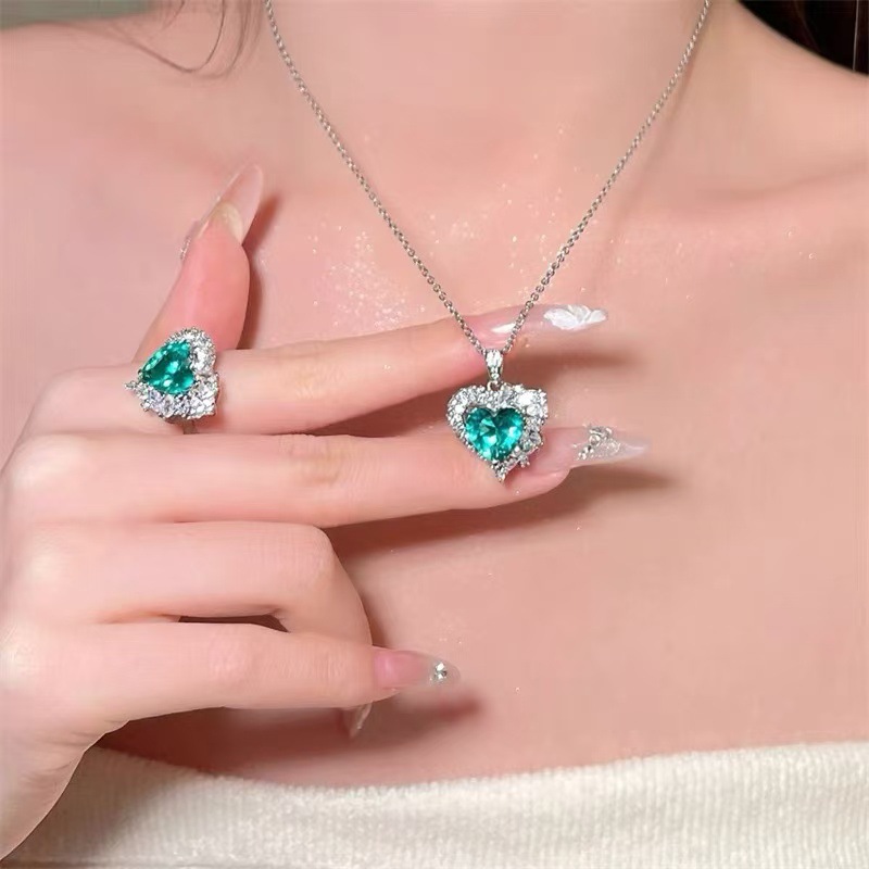 2025 Choucong Brand Wedding Jewelry Sets Luxury Jewelry 925 Sterling Silver Fill Heart Shape Emerald CZ Diamond Gemstones Open Ring Stud Earrings Clav
