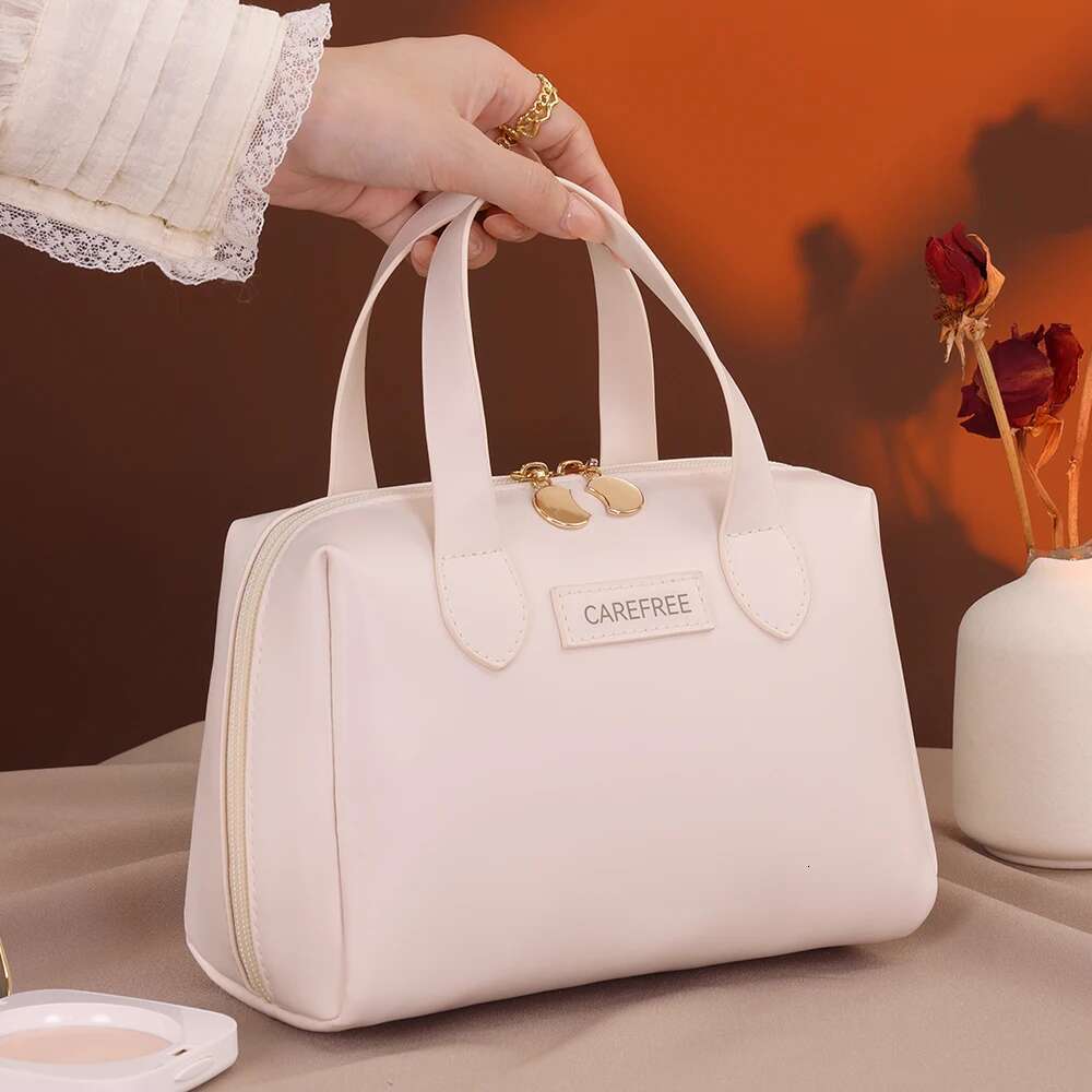 Large Capacity Fashion Cosmetic Bag Portable PU Travel Makeup Pouch Waterproof Bathroom Wash Bags Multifunctional Toiletry Kit