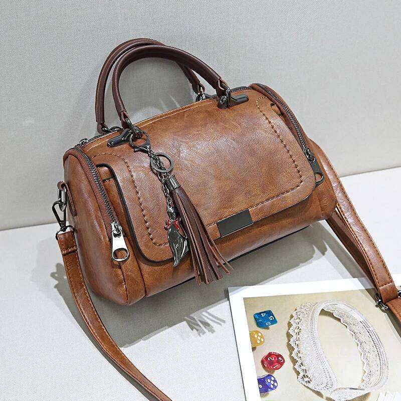 Boston With Tassels; Detachable Strap; Shoulder Bag For Commuting, Leisure, Parties And Daily Use