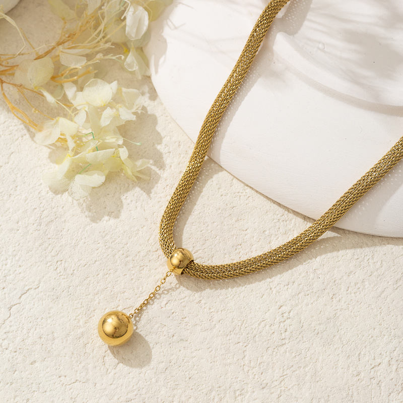 Luxury Jewelry Designer Jewelry Exaggerated Thick Chain Internet Celebrity Necklace For Women, High-end Design Sense, Niche 2025 New Clavicle Chain, I