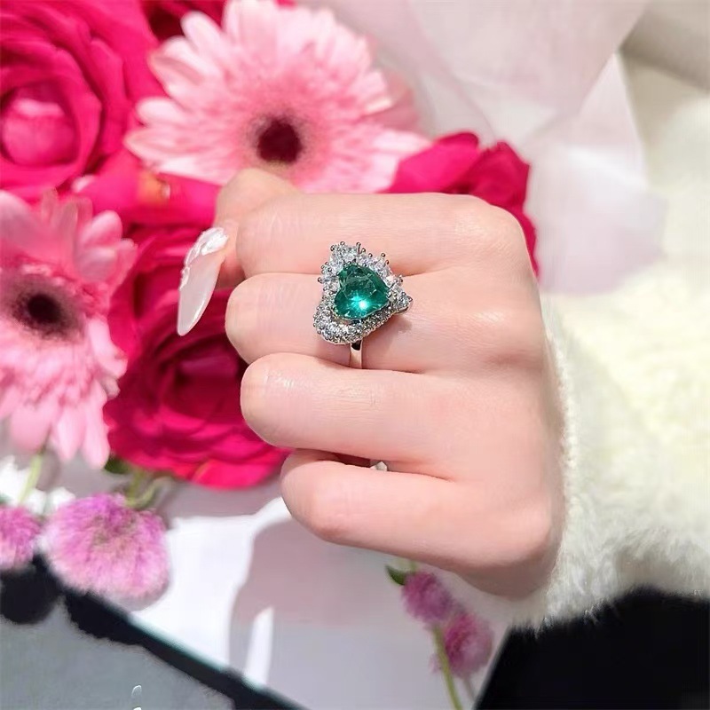 2025 Choucong Brand Wedding Jewelry Sets Luxury Jewelry 925 Sterling Silver Fill Heart Shape Emerald CZ Diamond Gemstones Open Ring Stud Earrings Clav