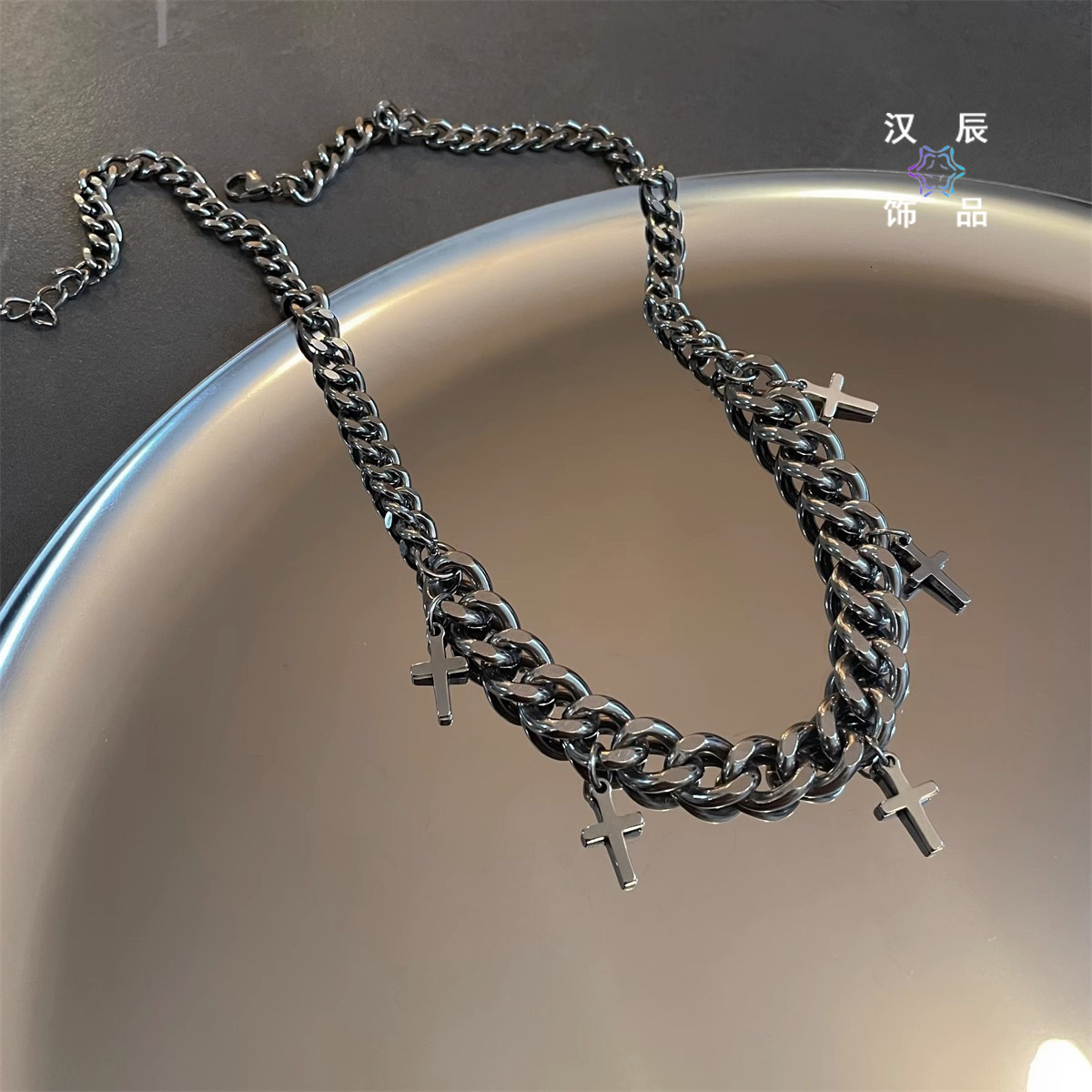 Luxury Jewelry Designer Jewelry European And American Cross-border Hip-hop Niche Chain Cross Necklace Men's Light Luxury Fashion Accessories Whol