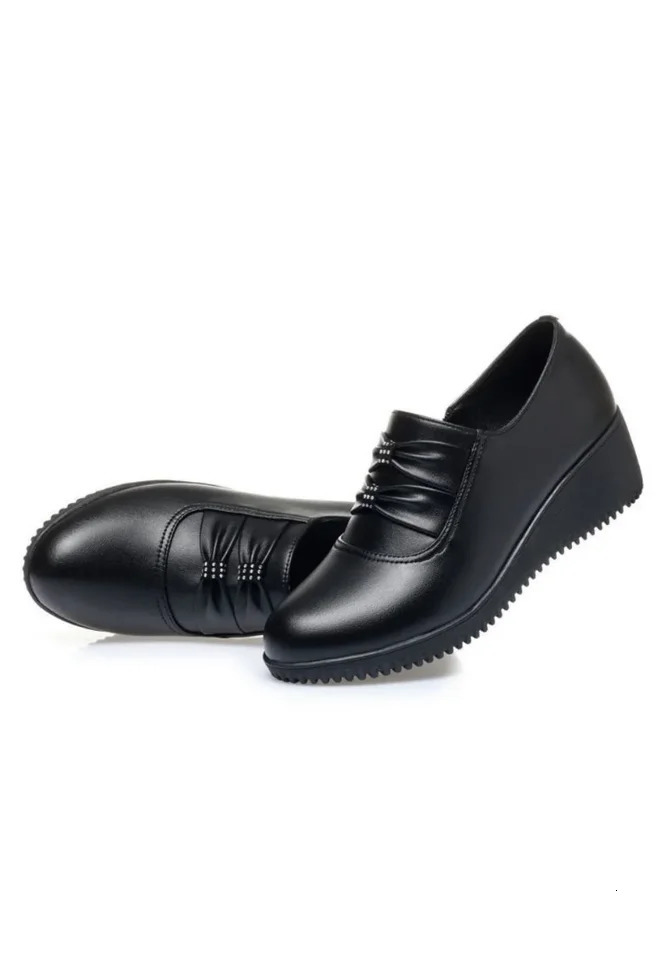 Cresfimix sapatos femininas women cute black wedge heel pumps lady classic round toe el work comfort heel shoes zapatos ab190 250707